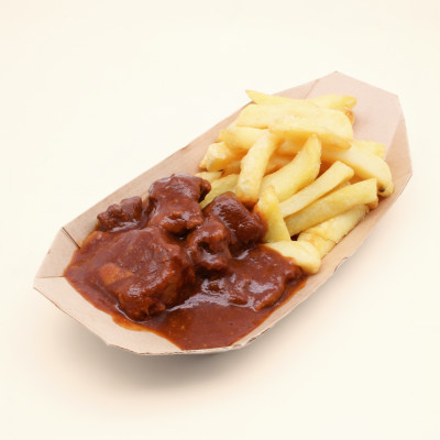 カルボナード&フリッツセット 〜シメイブルーを使った牛肉のビール煮込み〜